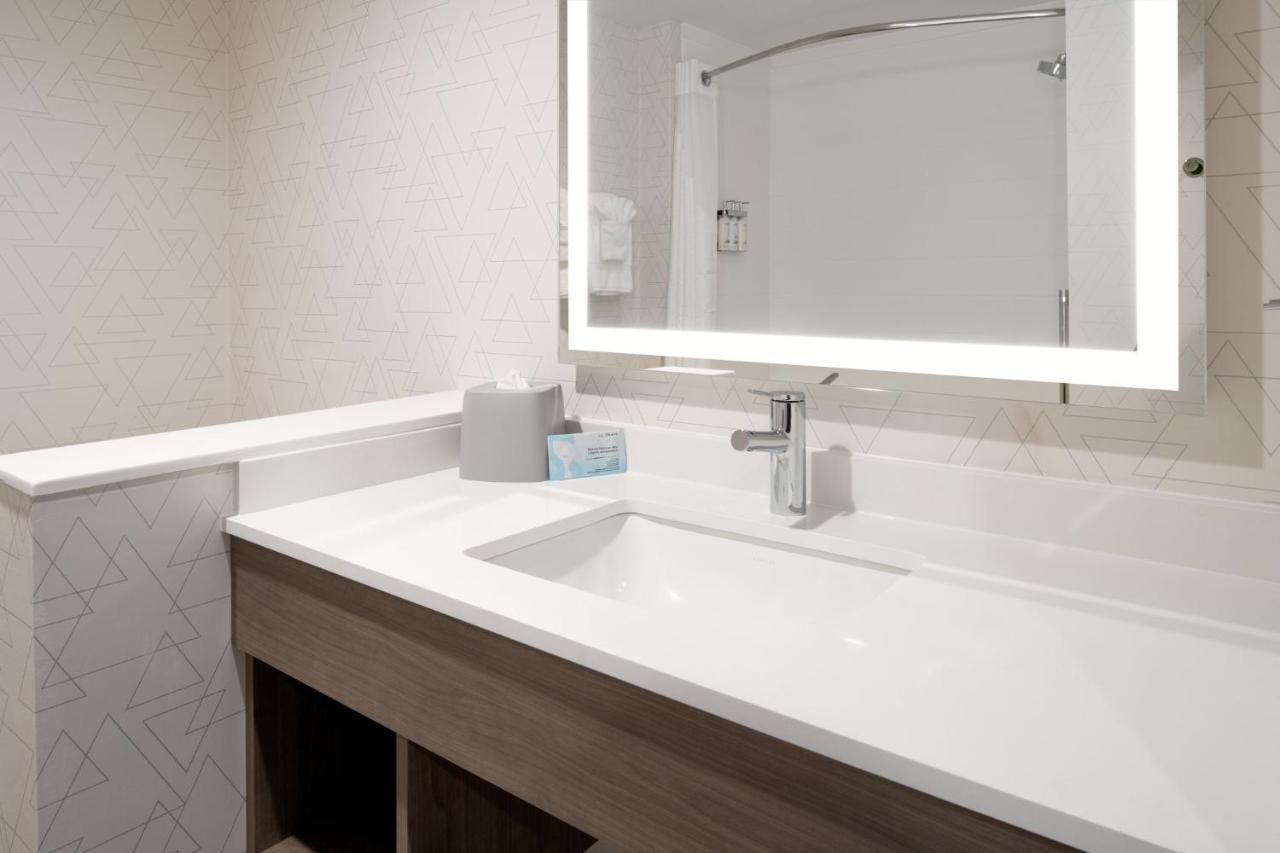 Holiday Inn Express & Suites - Hollister By Ihg Dış mekan fotoğraf
